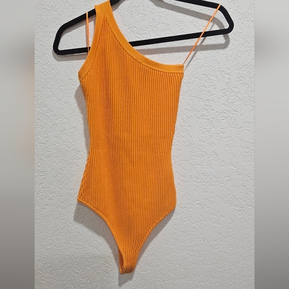 Guess Mel Ottoman One Shoulder Top Thong Bodysuit Small Orange Asymmetrical Top - Picture 2 of 10